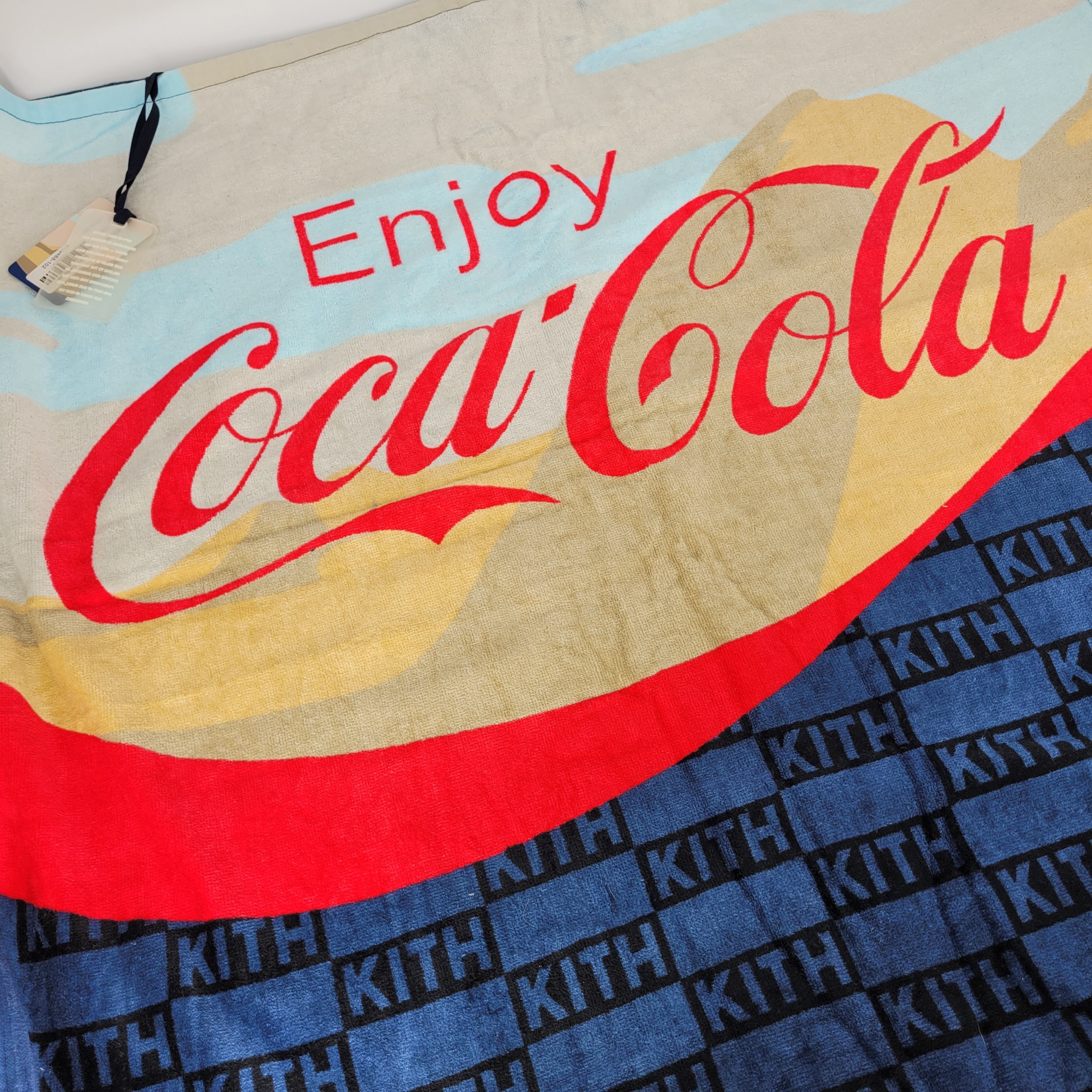 KITH COCA-COLA MOUNTAIN TOWEL scottgramantiques.com